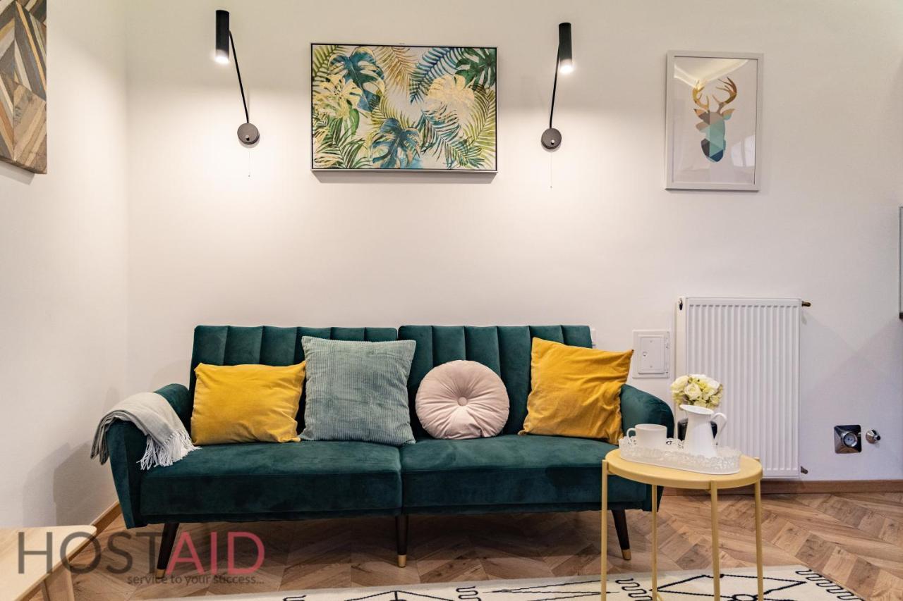 M10 Apartment - Hostaid Budapest Kültér fotó